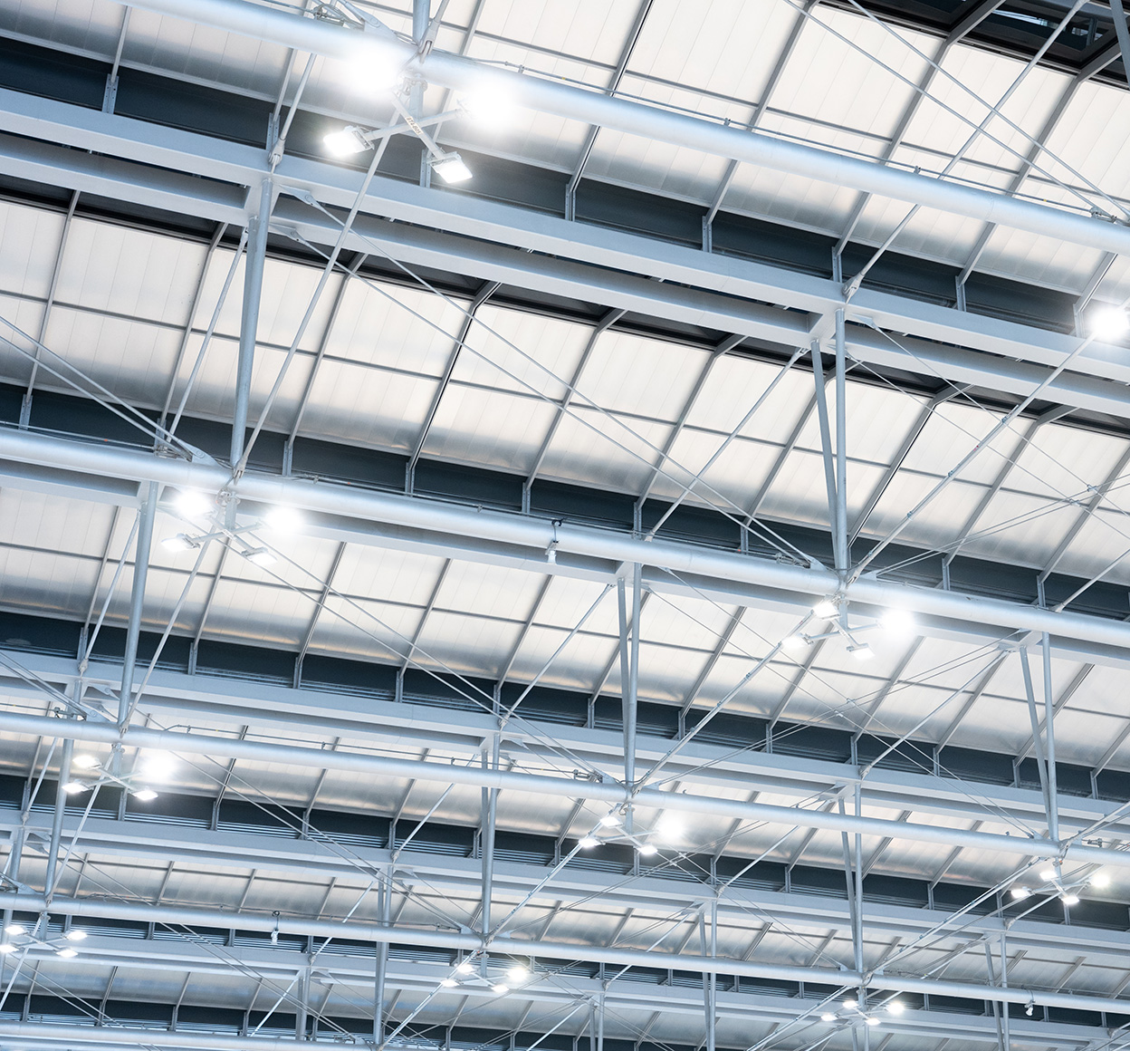 Ceiling with bright lights in a modern warehouse shopping center